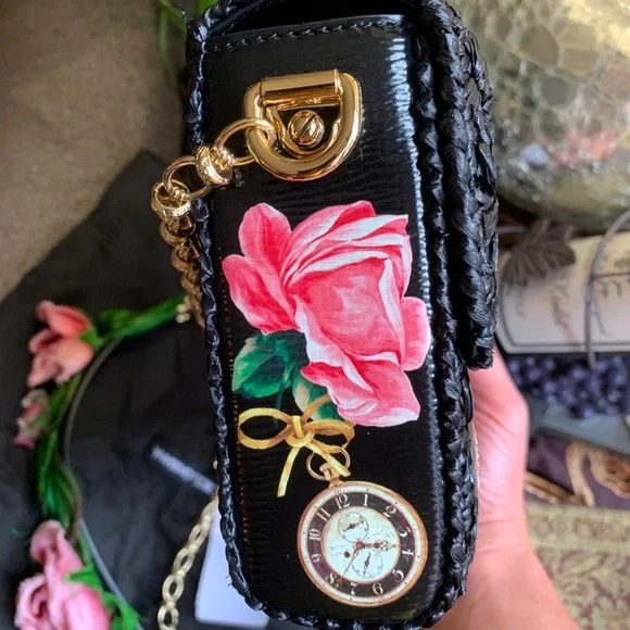 SOLD⛔️AUTHENTIC  DOLCE & GABBANA MILLENIALS " L'Amore E'Bellezza" FLORAL - Picture 10 of 16